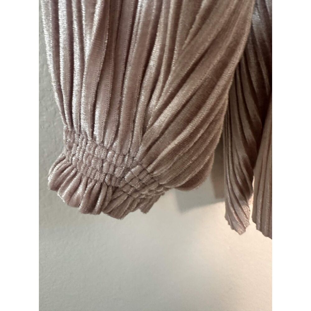 Banana Republic Pleated Velvet Off the Shoulder Top Champagne Gold Blouse M Chic - Picture 5 of 7
